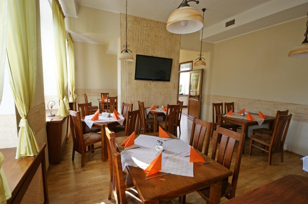 Hotel Zamkowy スウプスク エクステリア 写真